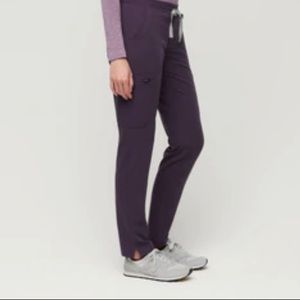 Figs Yola scrub bottoms in Purple Shadow (Size: XS regular)